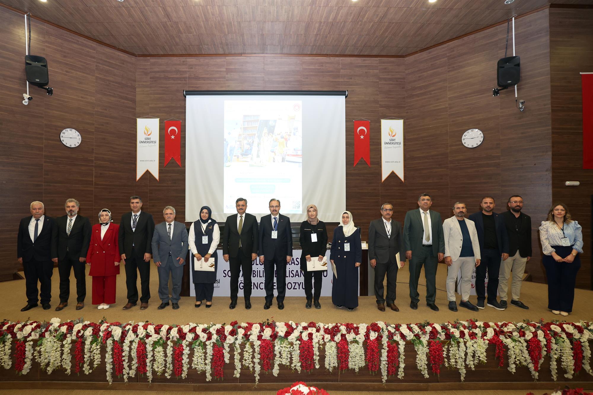 Rektörümüz Prof. Dr. Nihat Şındak Uluslararası Sosyal Bilimler Lisansüstü Öğrenci Sempozyumu Kapsamındaki Bildiri Sunumuna Katıldı